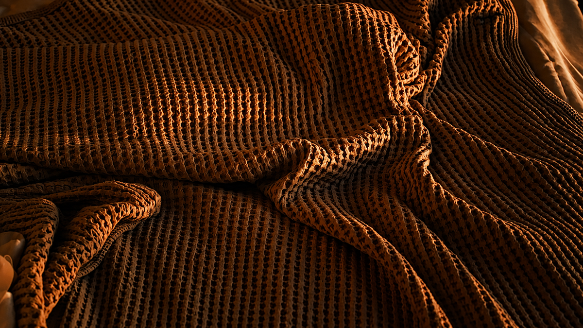 The Art of the Seasonal Layer: Blankets, Throws, and Flexible Comfort