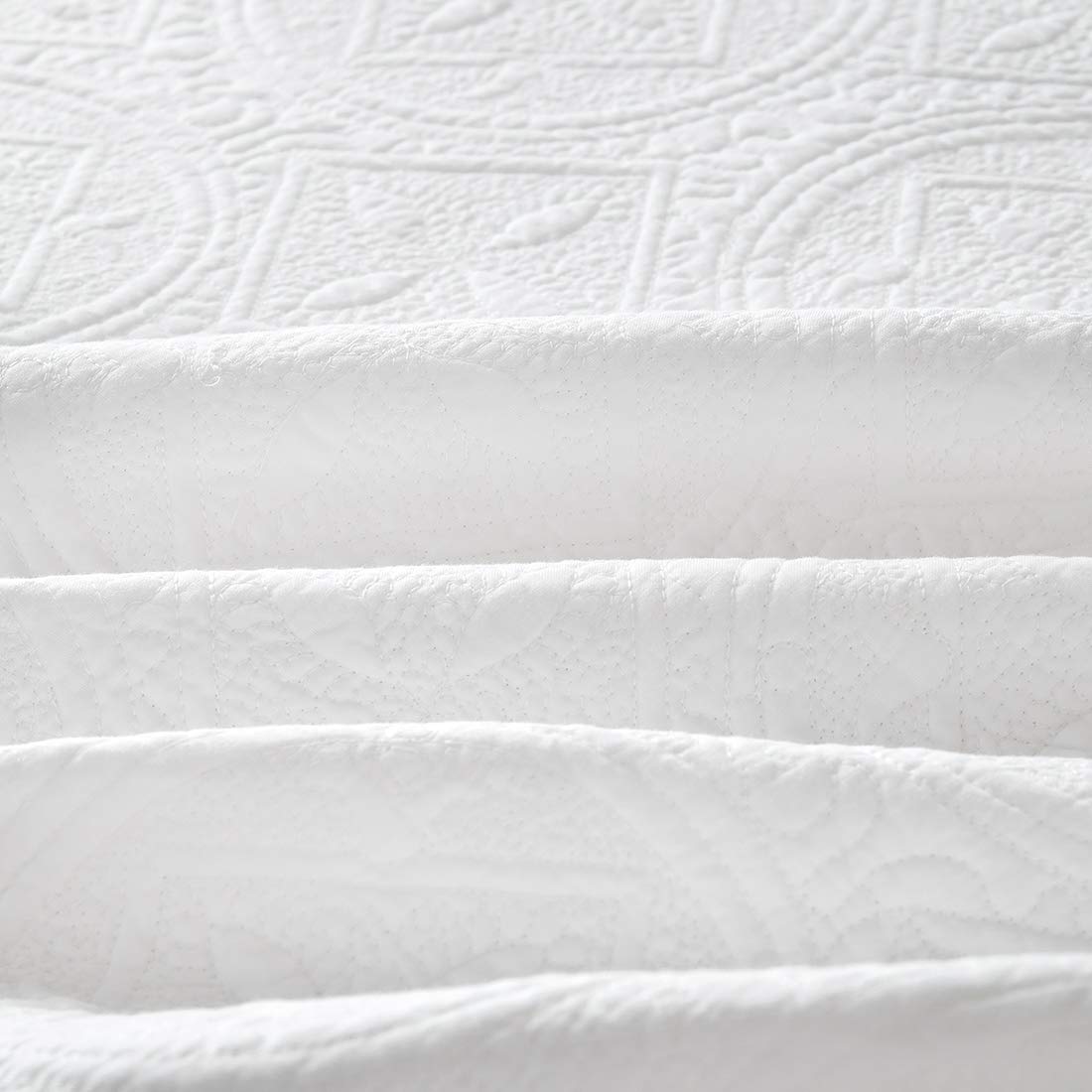 3-Piece 100% Cotton Embroidered Oversize Queen Quilt Set