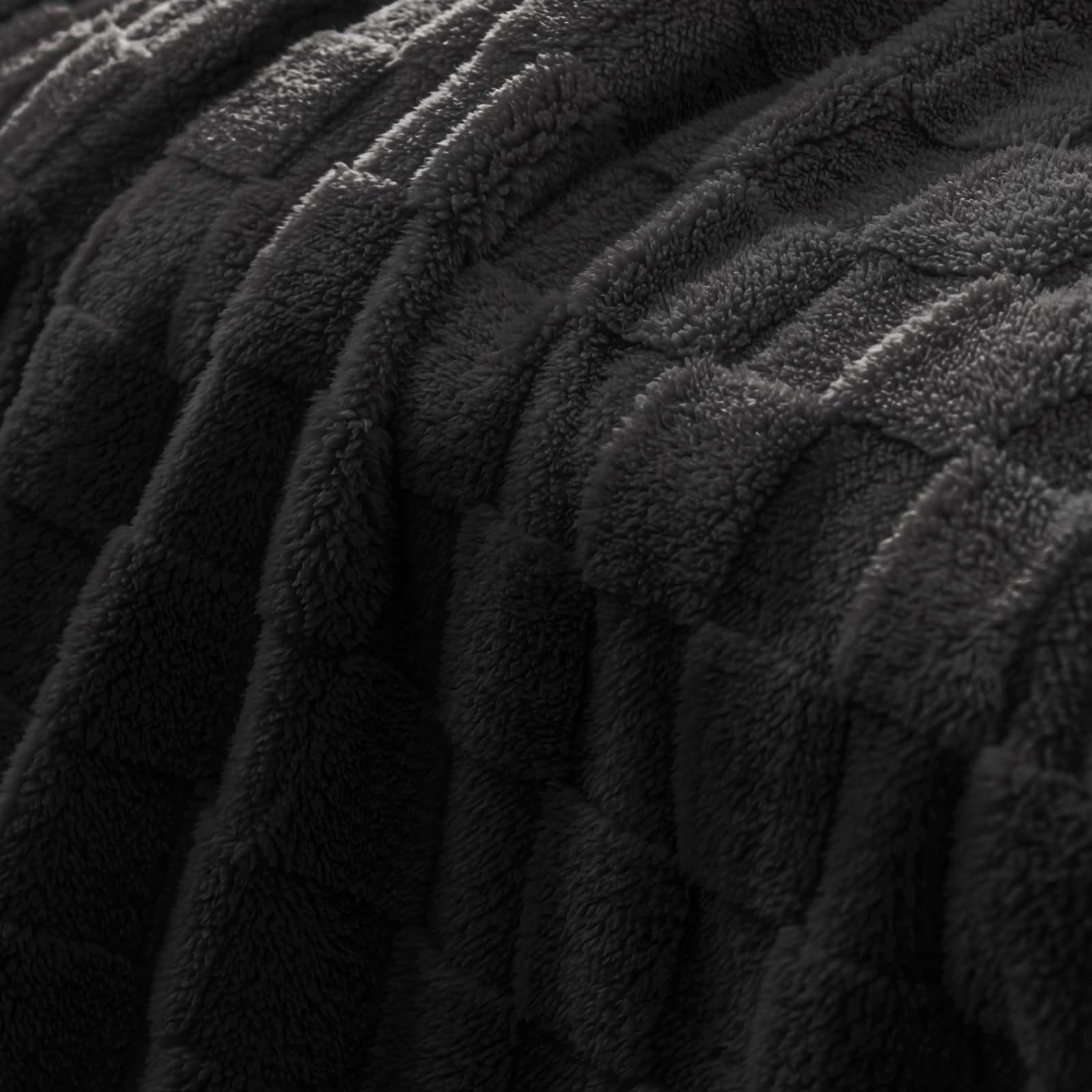 Super-Soft Cozy Throw Blanket for Couch and Bed
