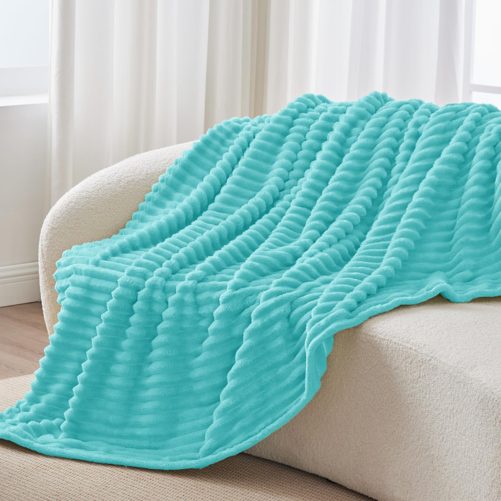 300GSM Soft Striped Fleece Throw Blanket for Couch & Bed