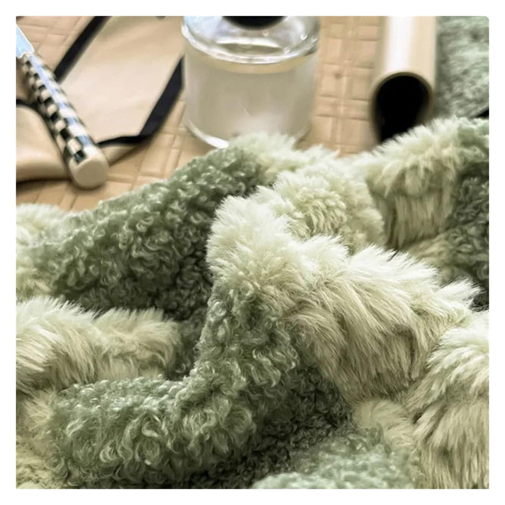 Deluxe Warm Milk Velvet Comforter and Bedding Set