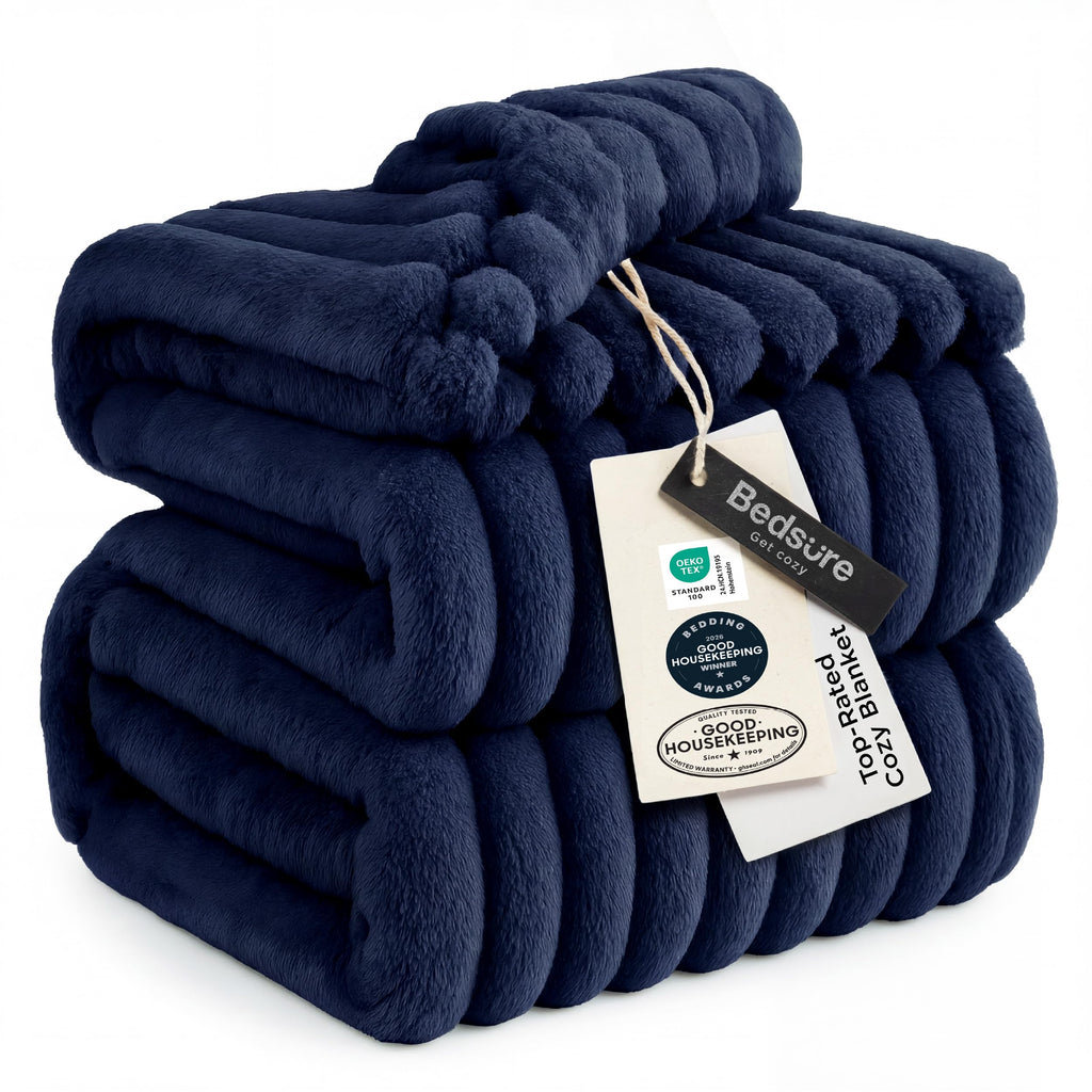 Ultra-Soft Polyester Fleece Blanket for Cozy Warmth