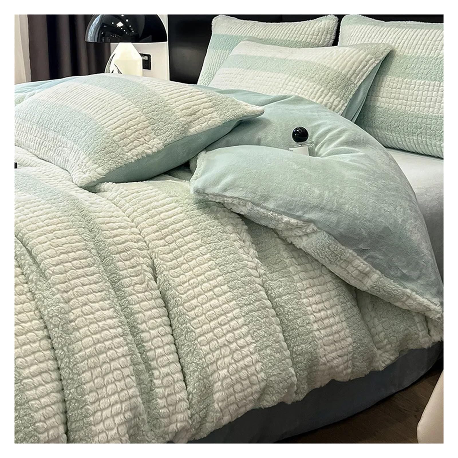 Deluxe Warm Milk Velvet Comforter and Bedding Set