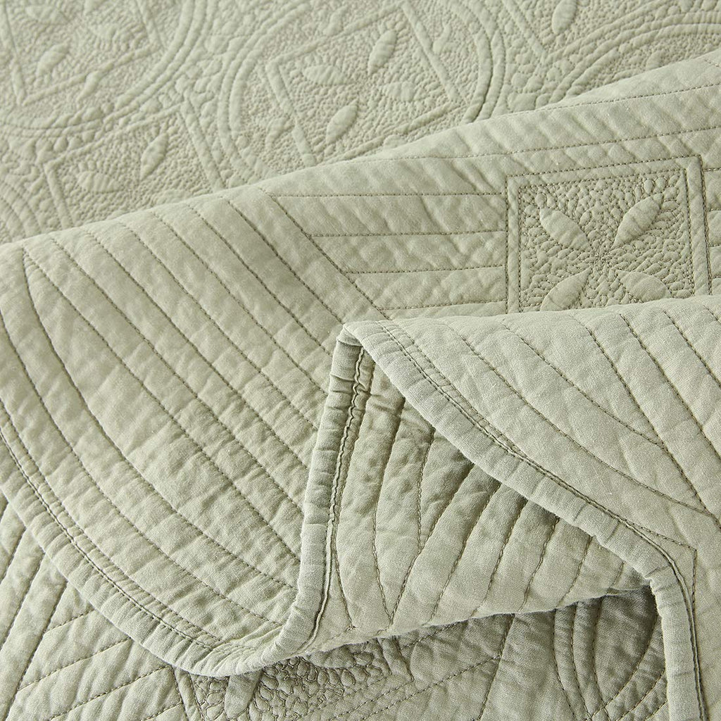 3-Piece 100% Cotton Embroidered Full/Queen Quilt Set