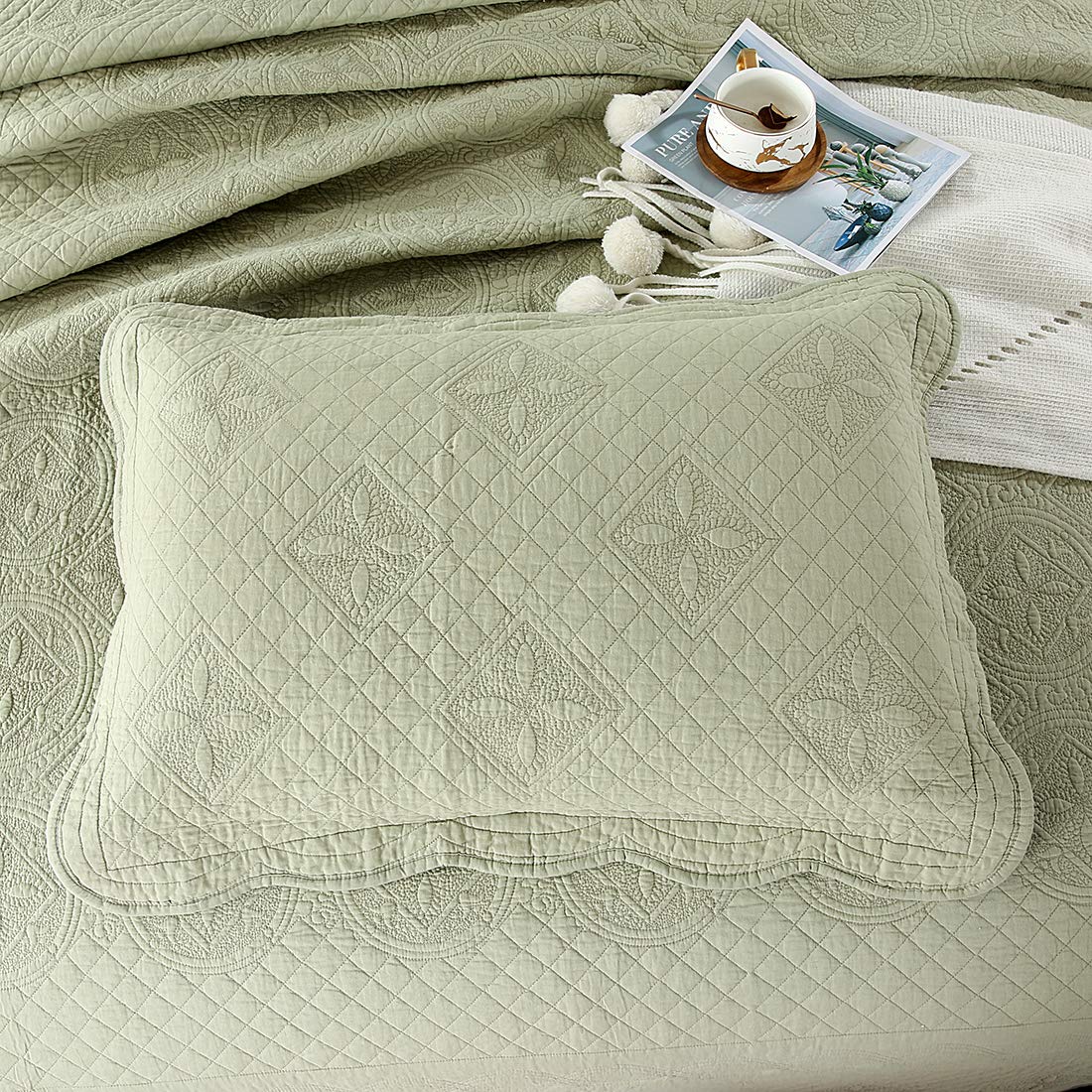 3-Piece 100% Cotton Embroidered Full/Queen Quilt Set
