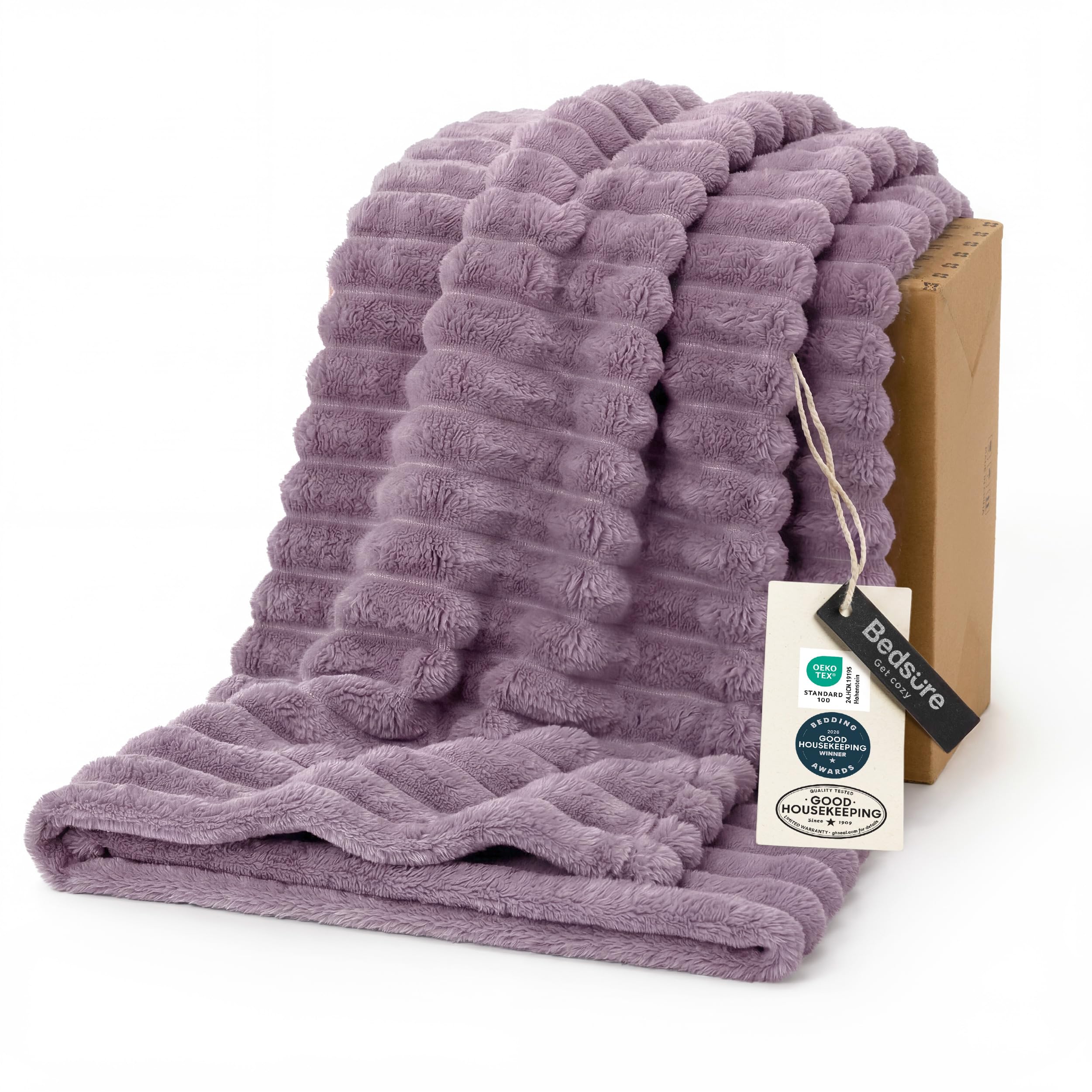 Ultra-Soft Polyester Fleece Blanket for Cozy Warmth