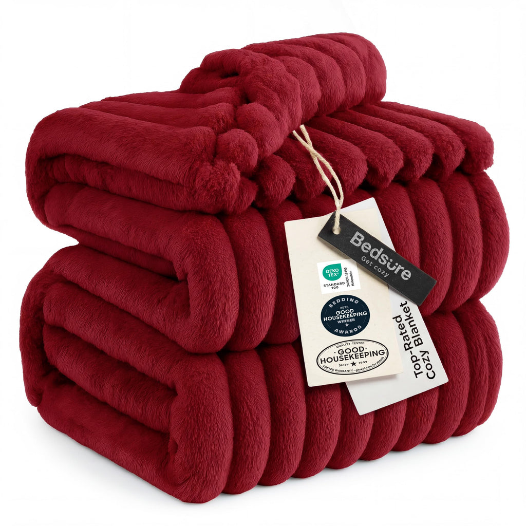 Ultra-Soft Polyester Fleece Blanket for Cozy Warmth
