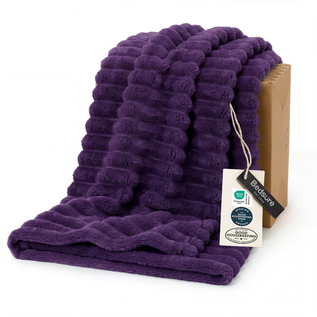 Ultra-Soft Polyester Fleece Blanket for Cozy Warmth