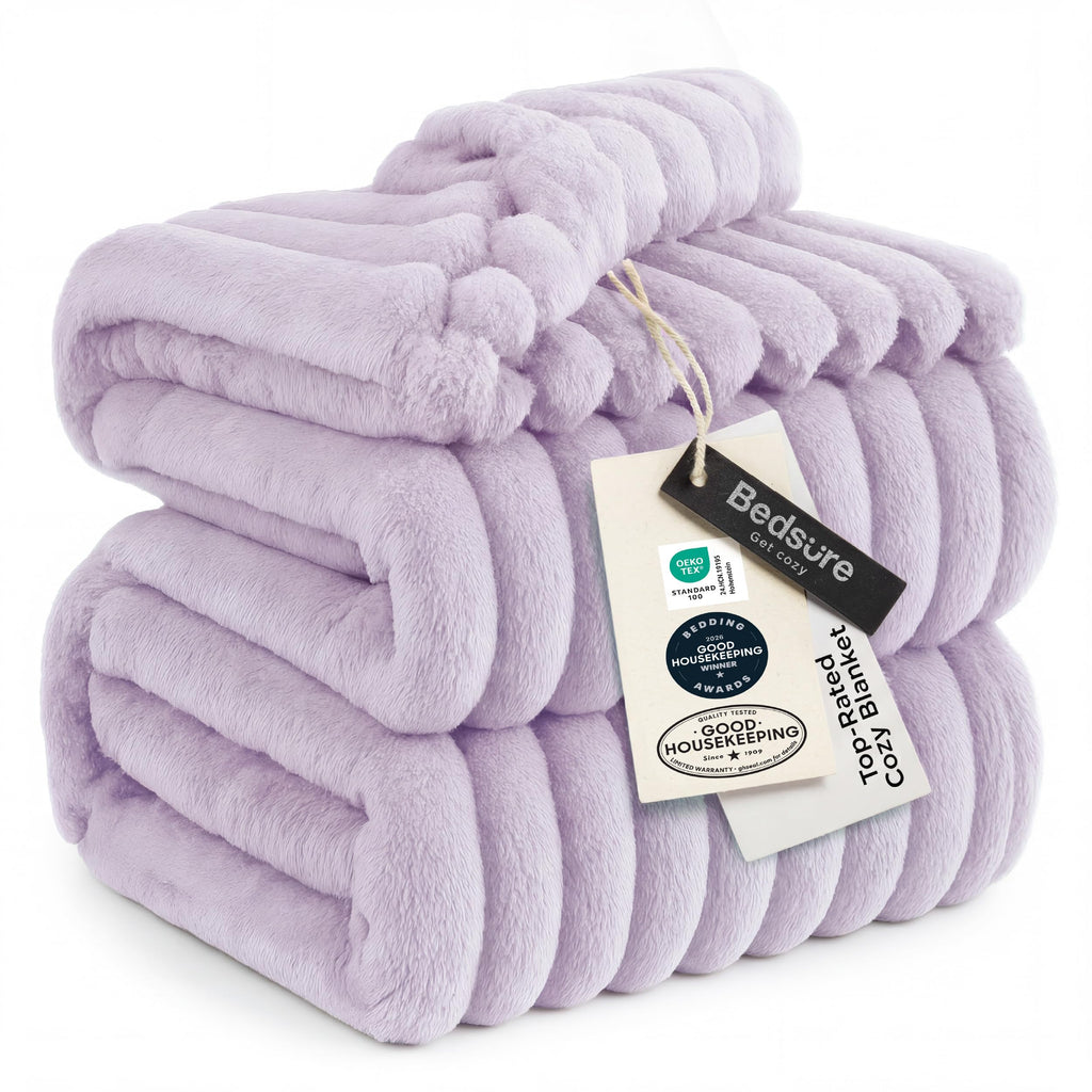 Ultra-Soft Polyester Fleece Blanket for Cozy Warmth