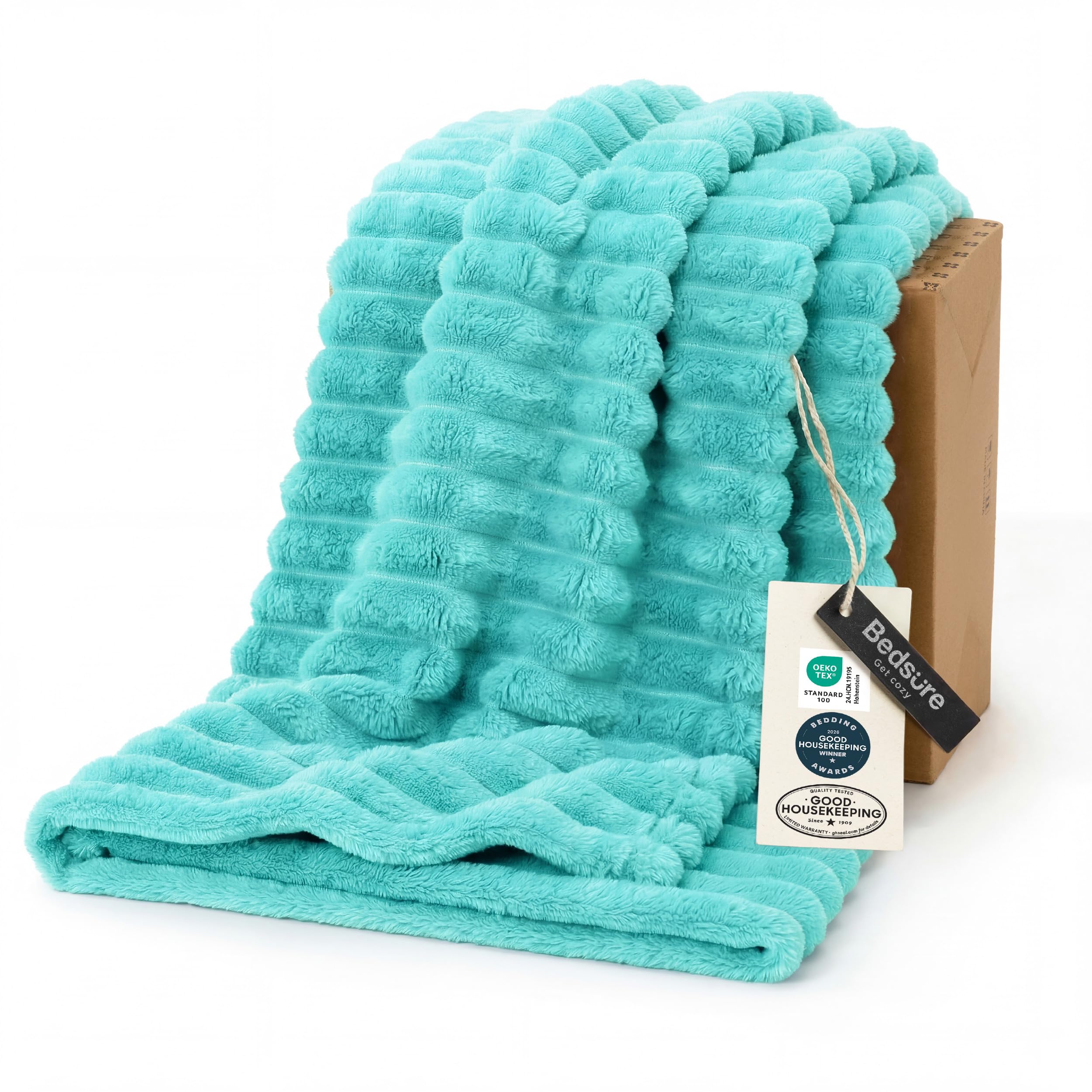 Ultra-Soft Polyester Fleece Blanket for Cozy Warmth