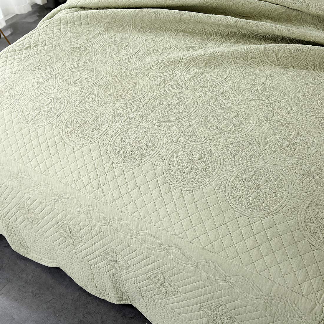 3-Piece 100% Cotton Embroidered Full/Queen Quilt Set