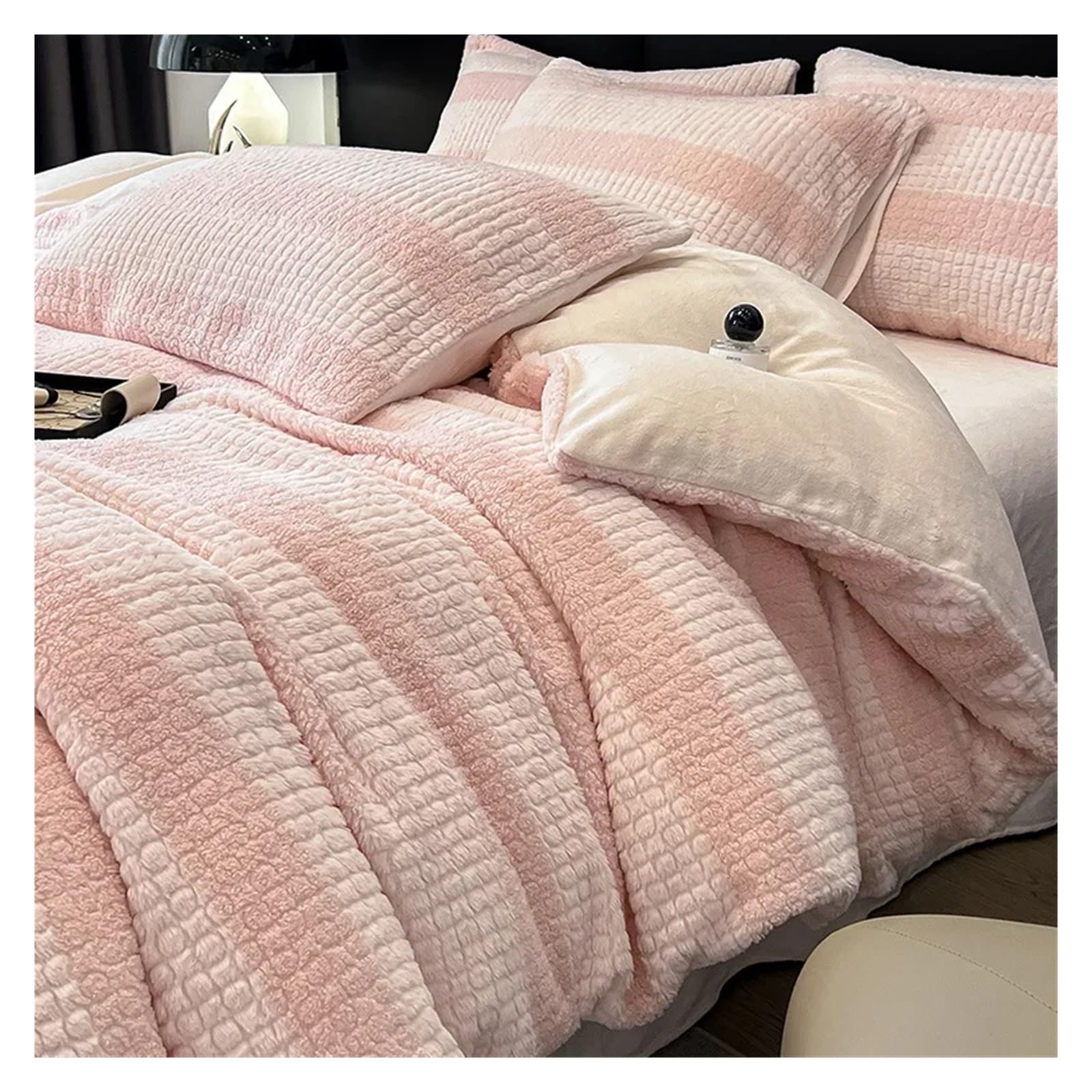Deluxe Warm Milk Velvet Comforter and Bedding Set