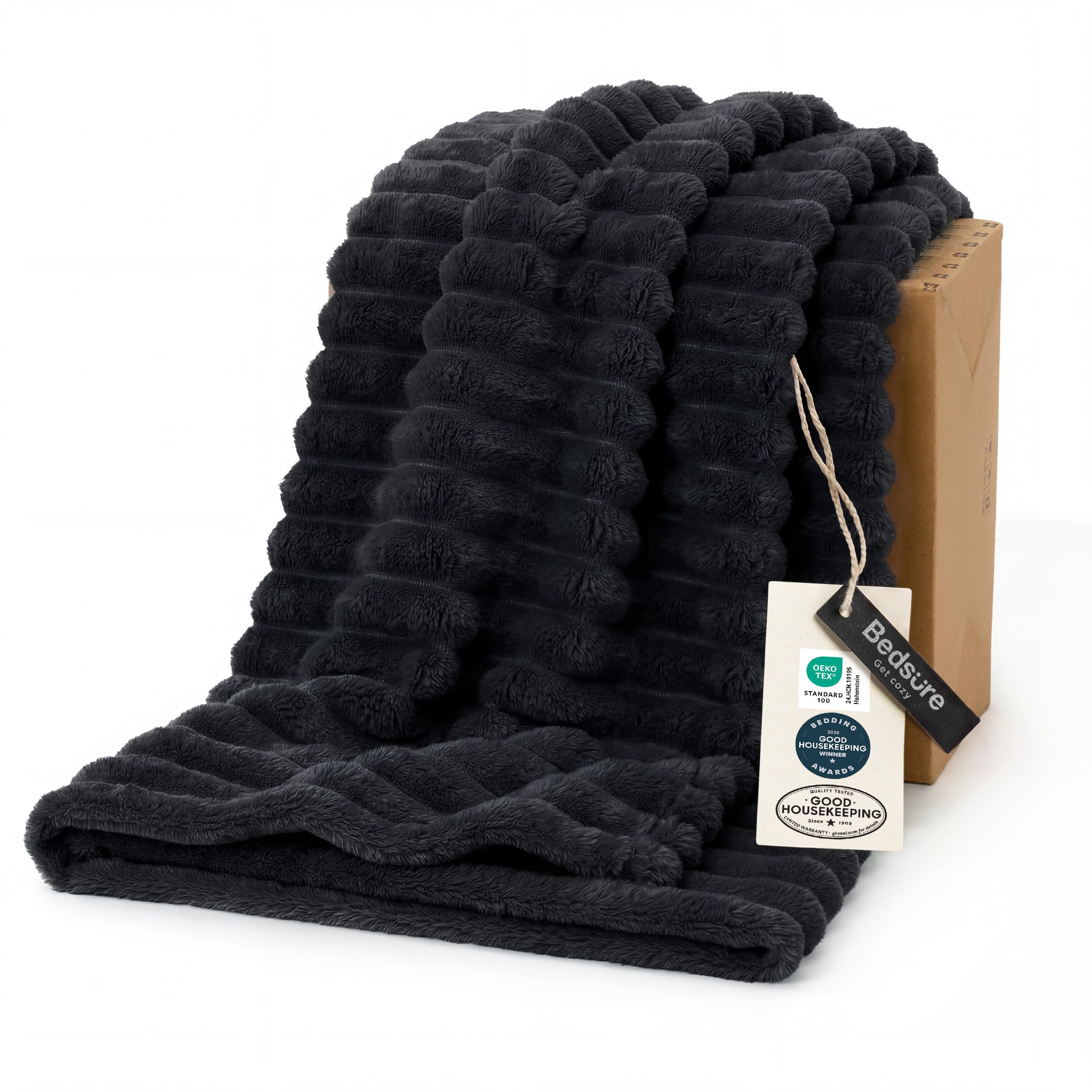 Ultra-Soft Polyester Fleece Blanket for Cozy Warmth