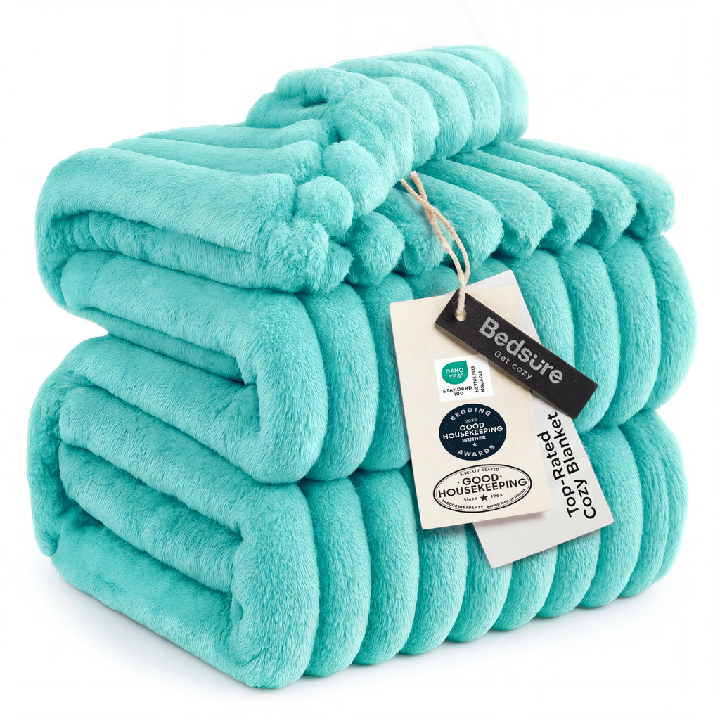 Ultra-Soft Polyester Fleece Blanket for Cozy Warmth