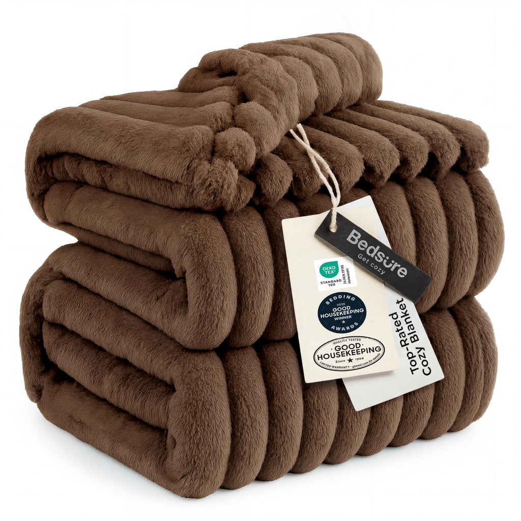 Ultra-Soft Polyester Fleece Blanket for Cozy Warmth