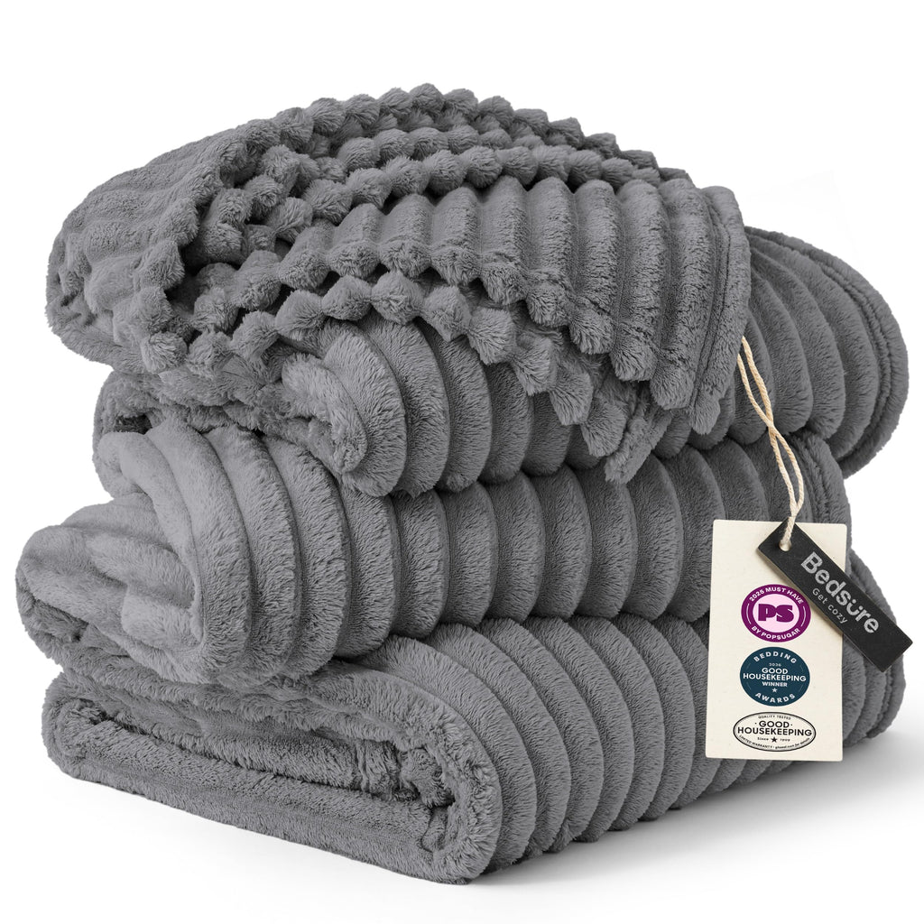Ultra-Soft Polyester Fleece Blanket for Cozy Warmth