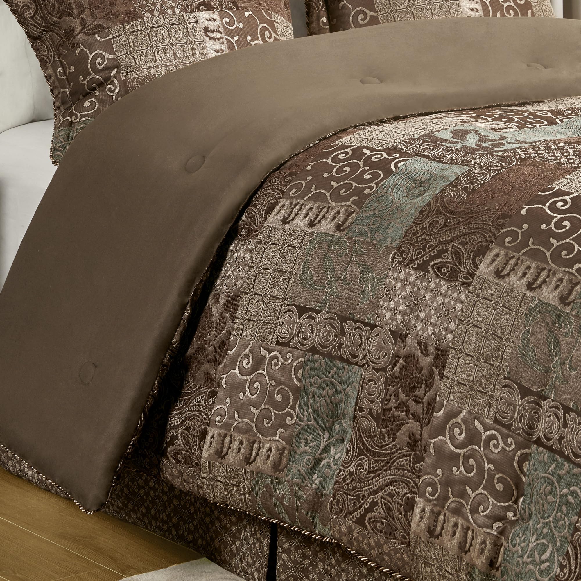 4-Piece California King Red Comforter Bedding Set