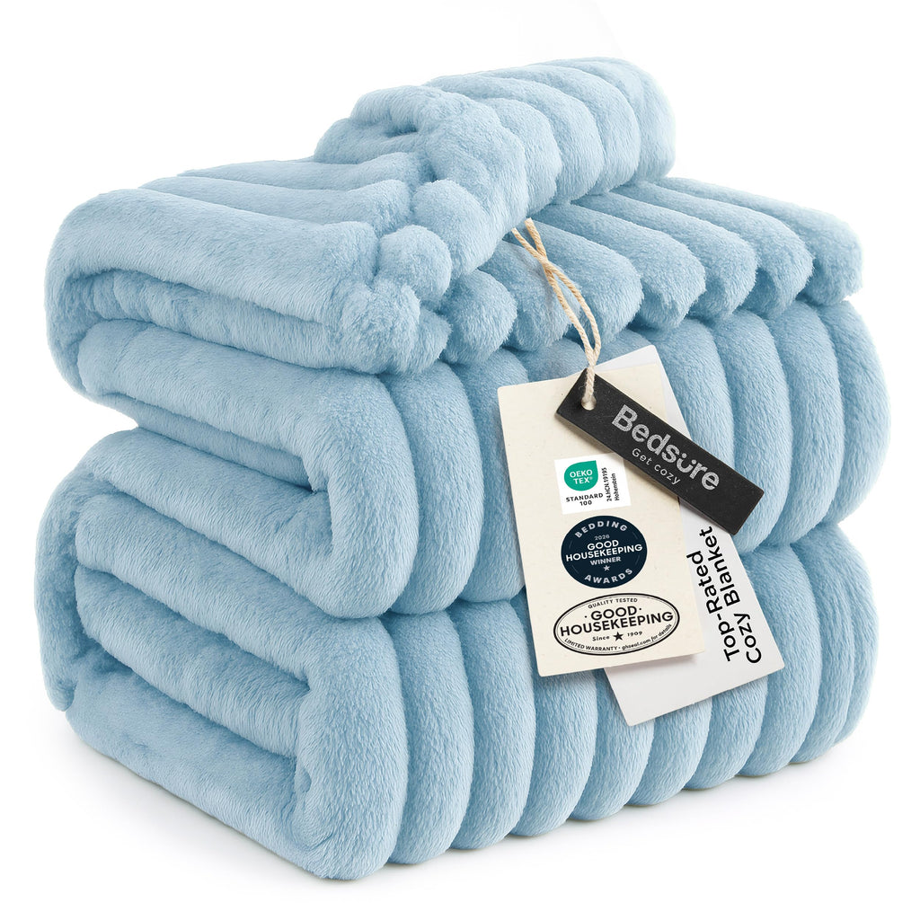 Ultra-Soft Polyester Fleece Blanket for Cozy Warmth